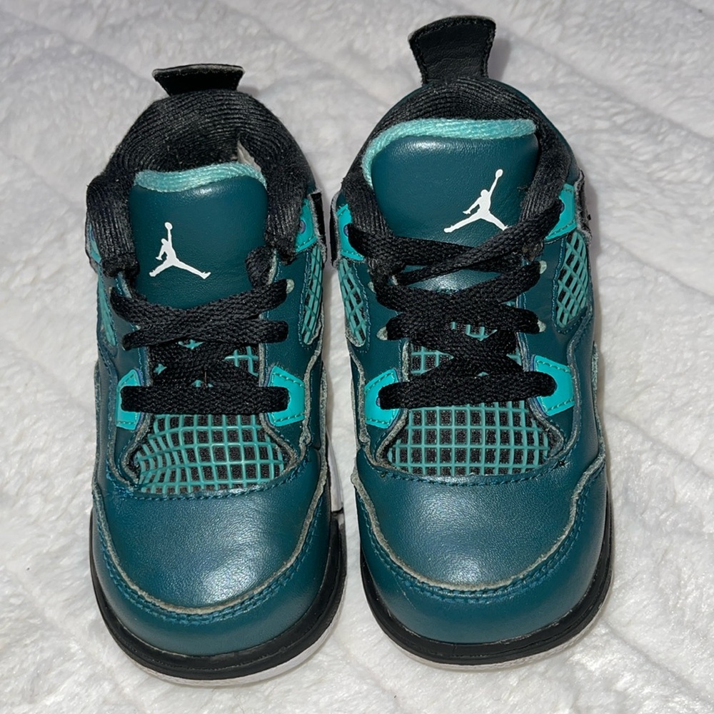 Jordan Kids Teal and Black Sneakers
